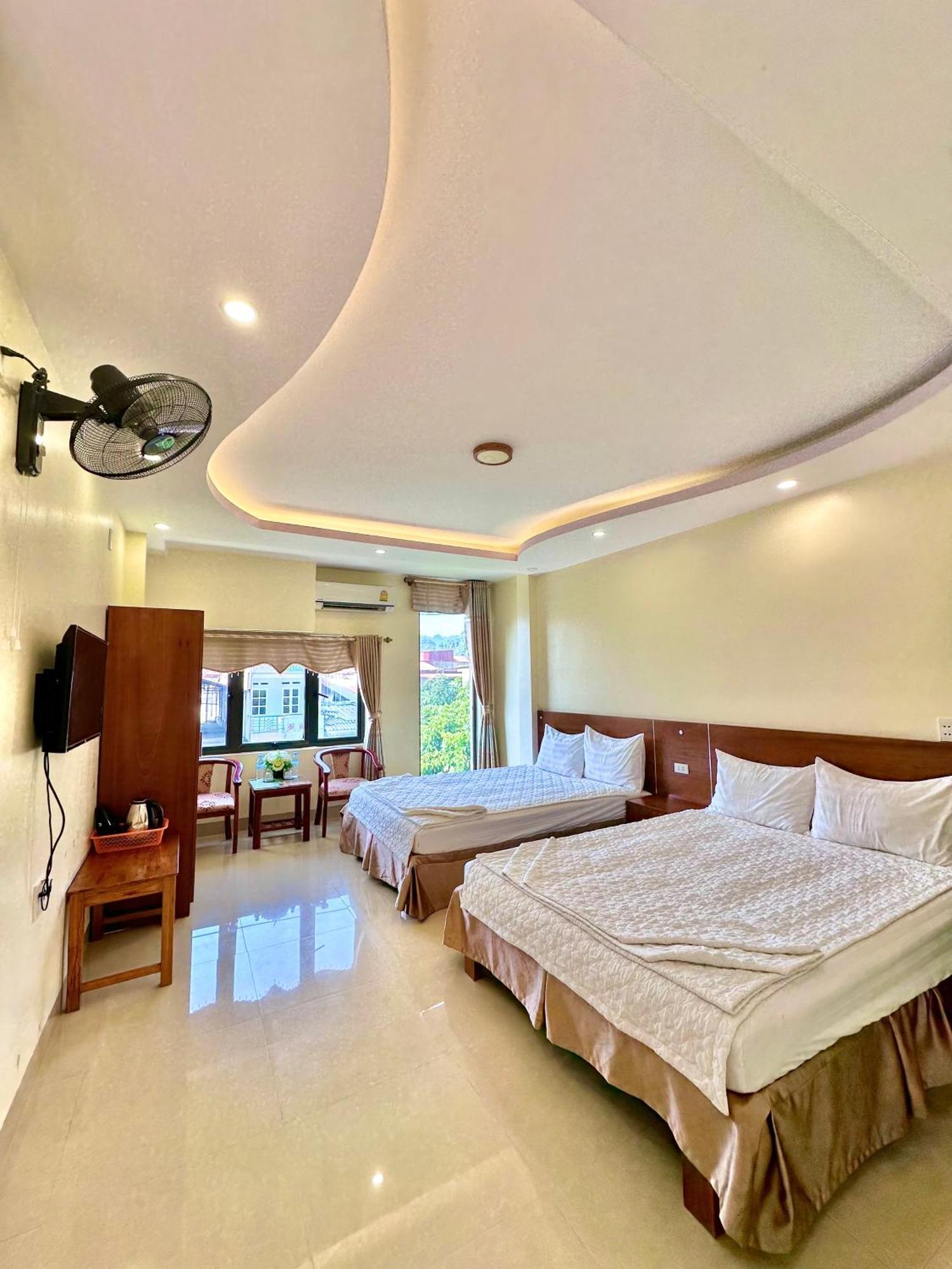 Tam Giac Mach Hotel Ha Giang Exterior photo