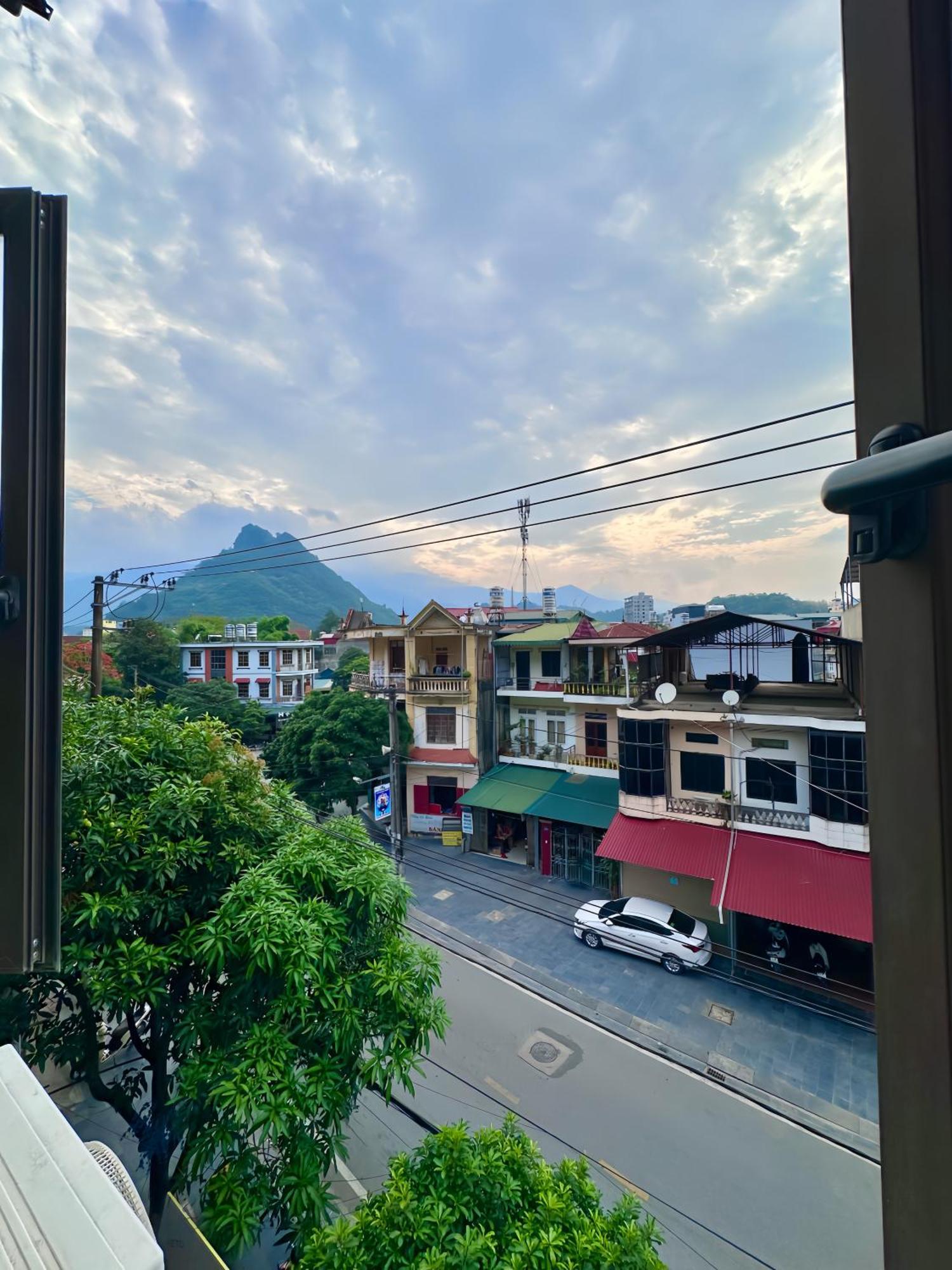 Tam Giac Mach Hotel Ha Giang Exterior photo